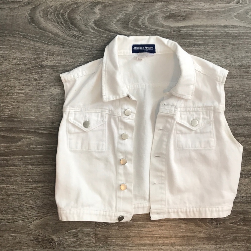 American Apparel Cropped sleeveless jean jacket
